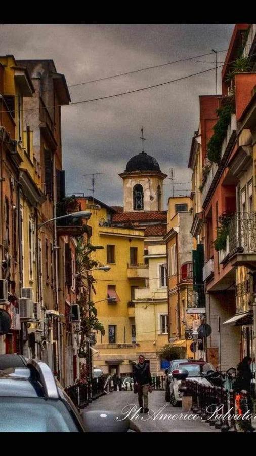 Little House In The Centre Nettuno Apartment Exterior photo